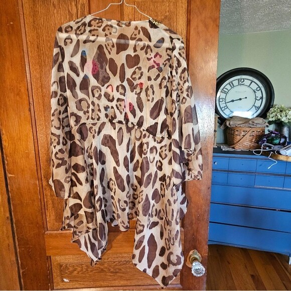 Boston Proper Cheetah Embellished Tunic Shirt S – Trend Animal Print Chic - Picture 2 of 5